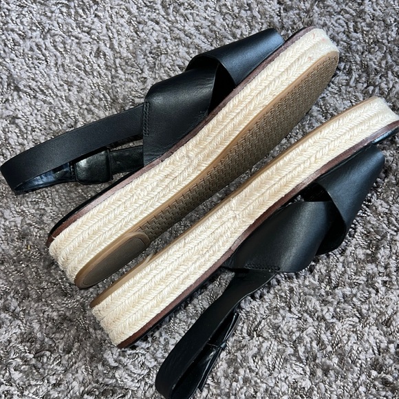 Michael Kors Sandals - Picture 4 of 7